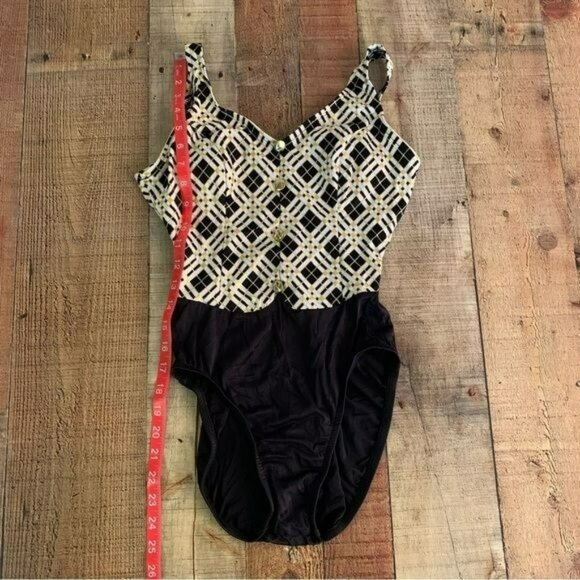 Jantzen women vintage black white and gold geometric shaped one piece swimsuit - Picture 3 of 7